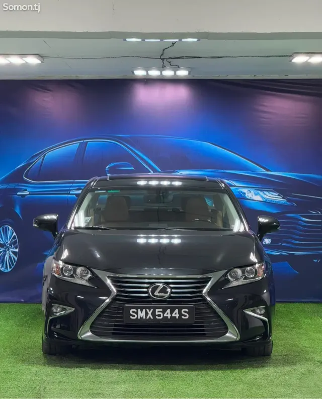 Lexus ES series 2016 · 2.5 AT