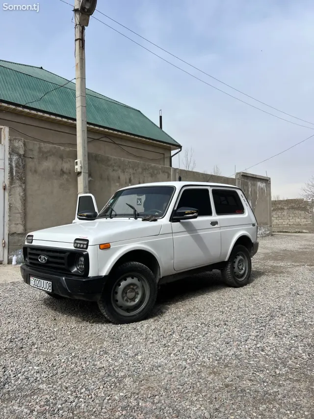 Lada (ВАЗ) Нива 2003 · 1.7 MT