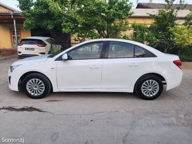 Chevrolet Cruze 2009 · 1.8 MT