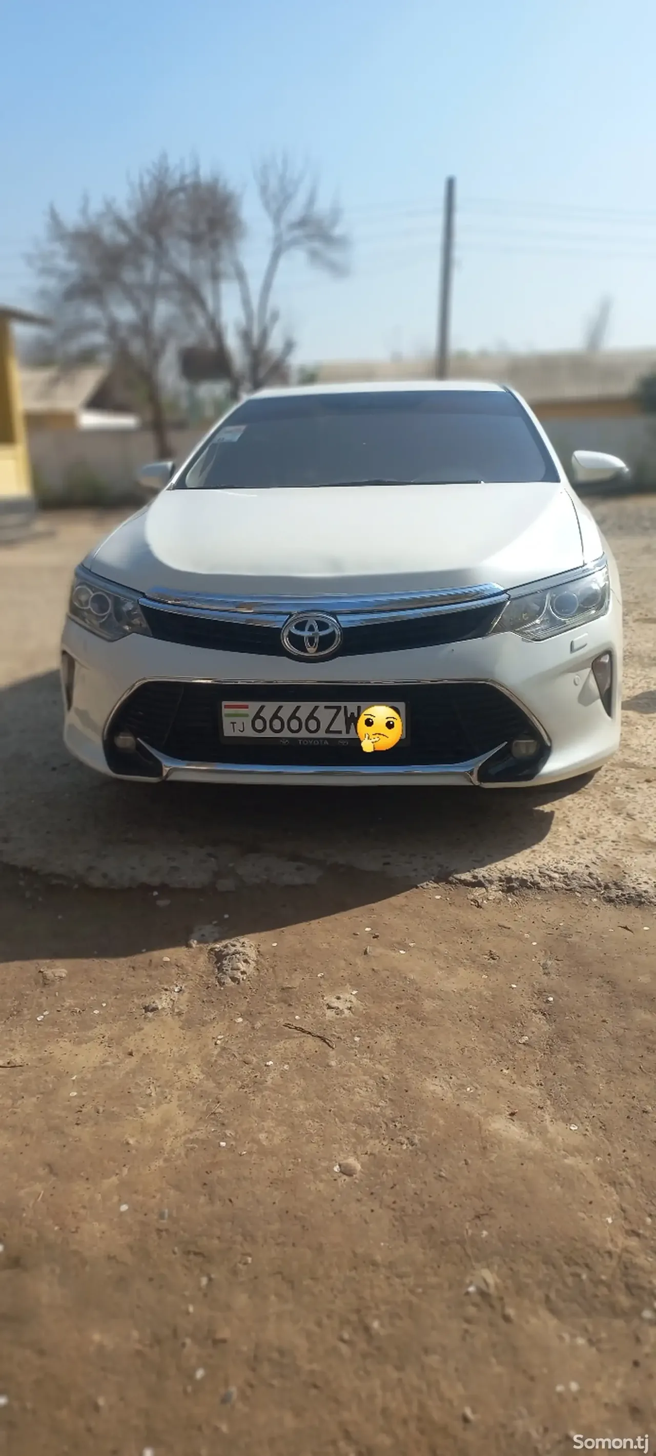 Toyota Camry 2015 · 2.0 AT