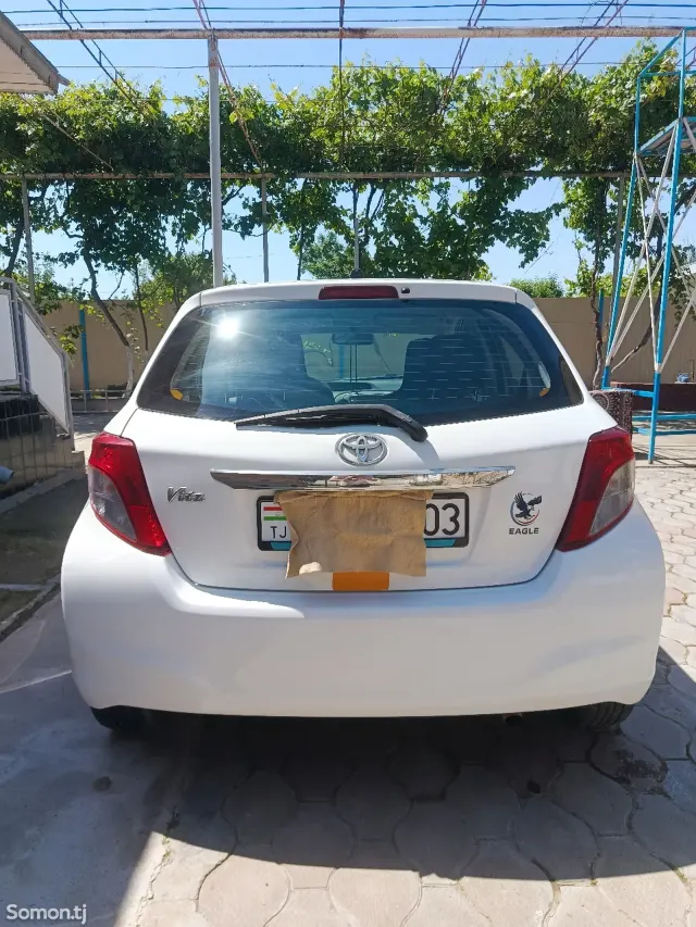 Toyota Vitz 2012 · 1.3 AT