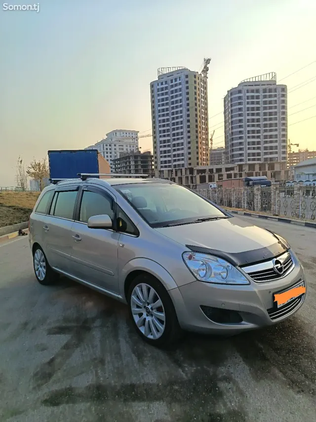 Opel Zafira 2008 · 1.8 MT