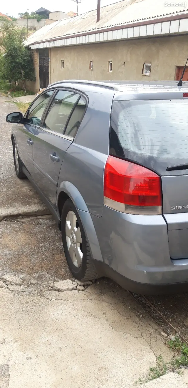 Opel Vectra C 2003 · 2.2 MT