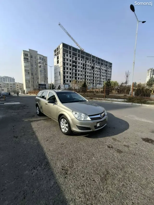 Opel Astra H 2008 · 1.8 MT