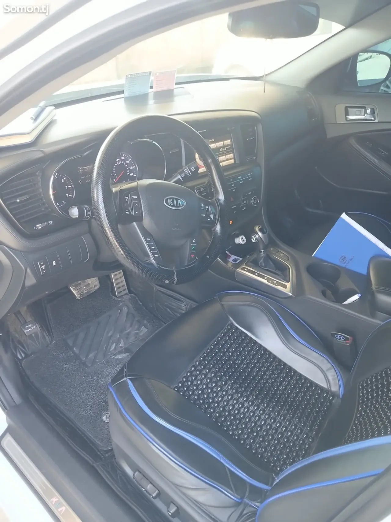 Kia K5 2011 · 2.4 AT