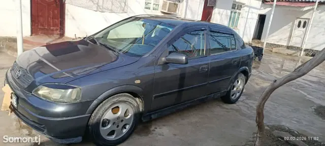 Opel Astra G 2000 · 1.6 MT