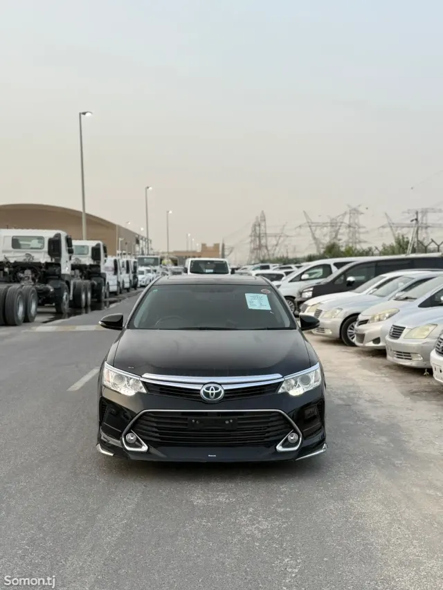 Toyota Camry 2016 · 2.5 AT