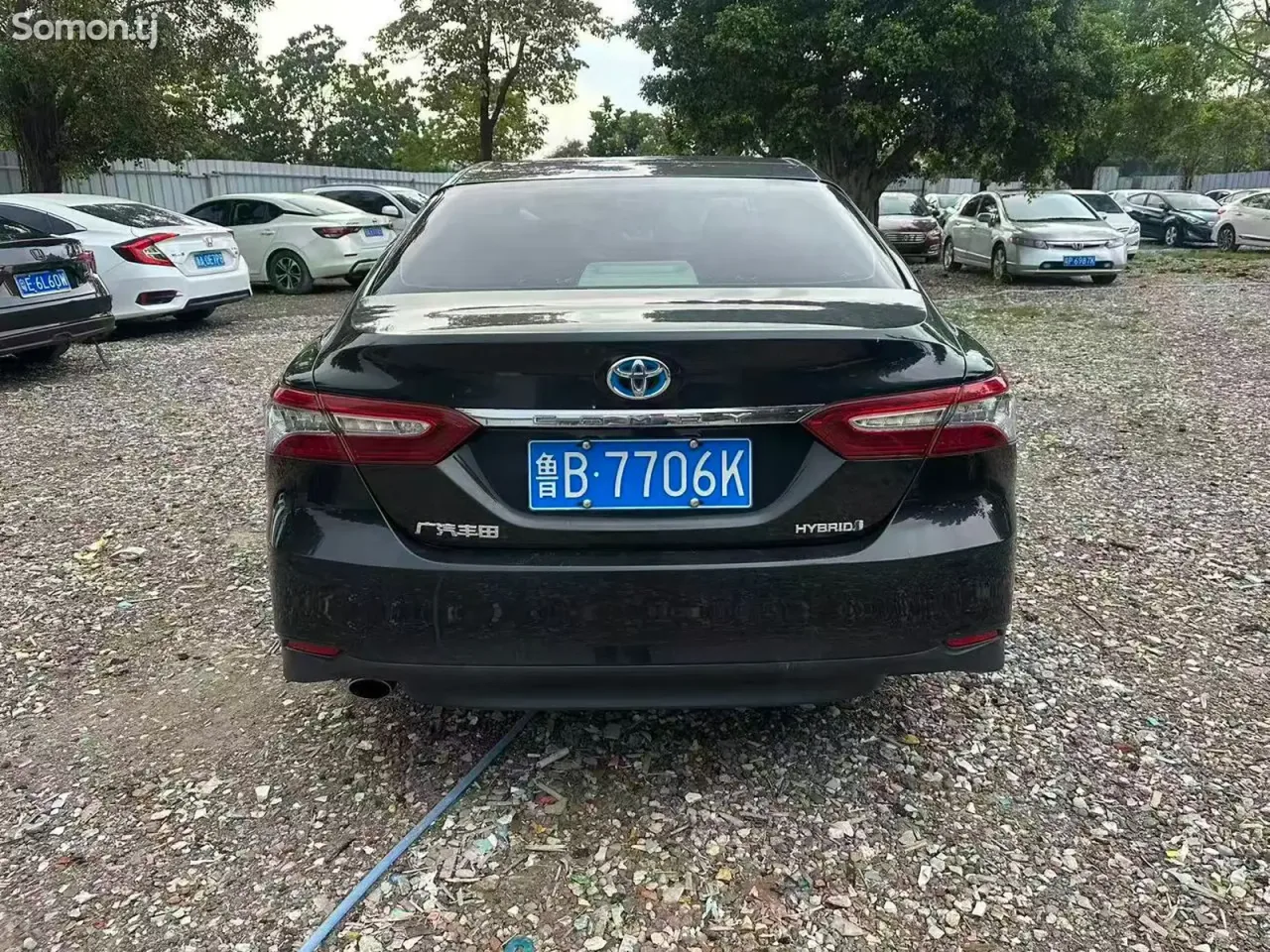 Toyota Camry 2020 · 2.5 AT