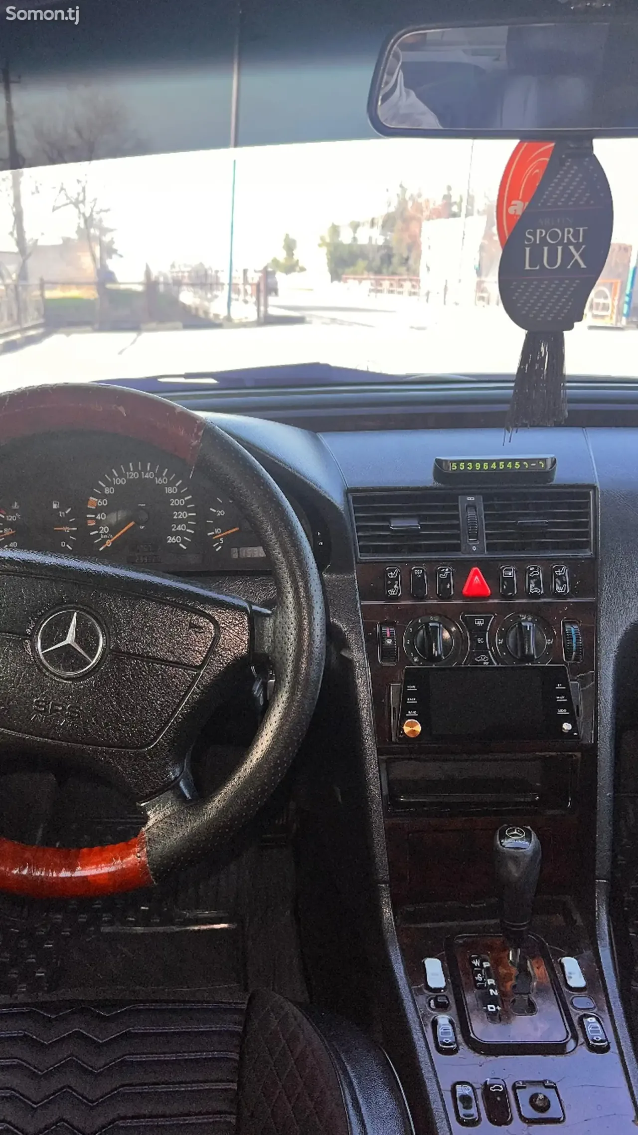 Mercedes-Benz C class 2000 · 2.4 AT