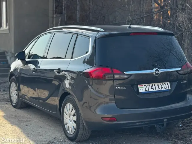 Opel Zafira 2014 · 1.6 MT