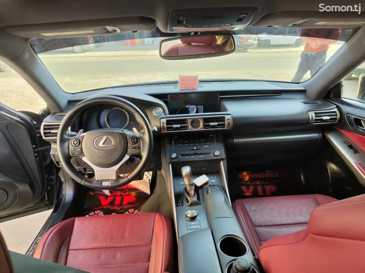 Lexus IS series 2015 · 2.5 AT