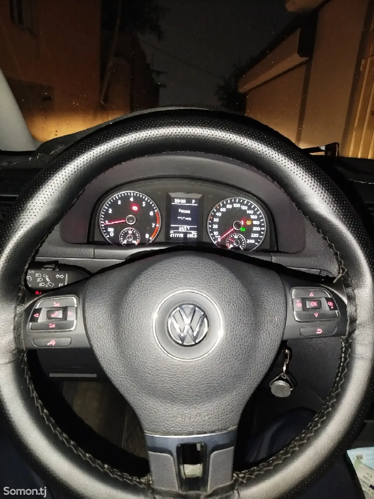 Volkswagen Touran 2014 · 1.4 AT