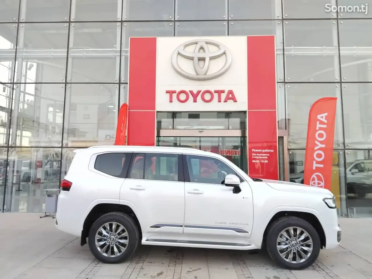 Toyota Land Cruiser 2026 · 3.5 AT