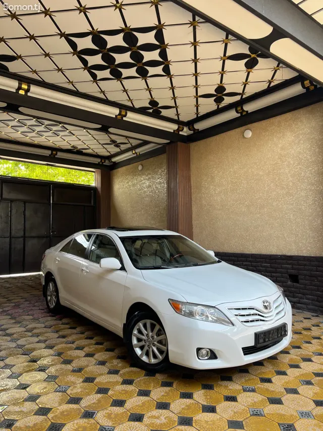Toyota Camry 2010 · 2.5 AT