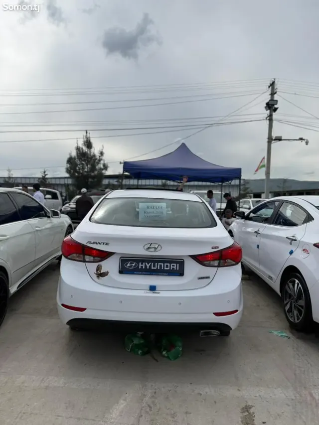Hyundai Avante 2014 · 1.6 AT