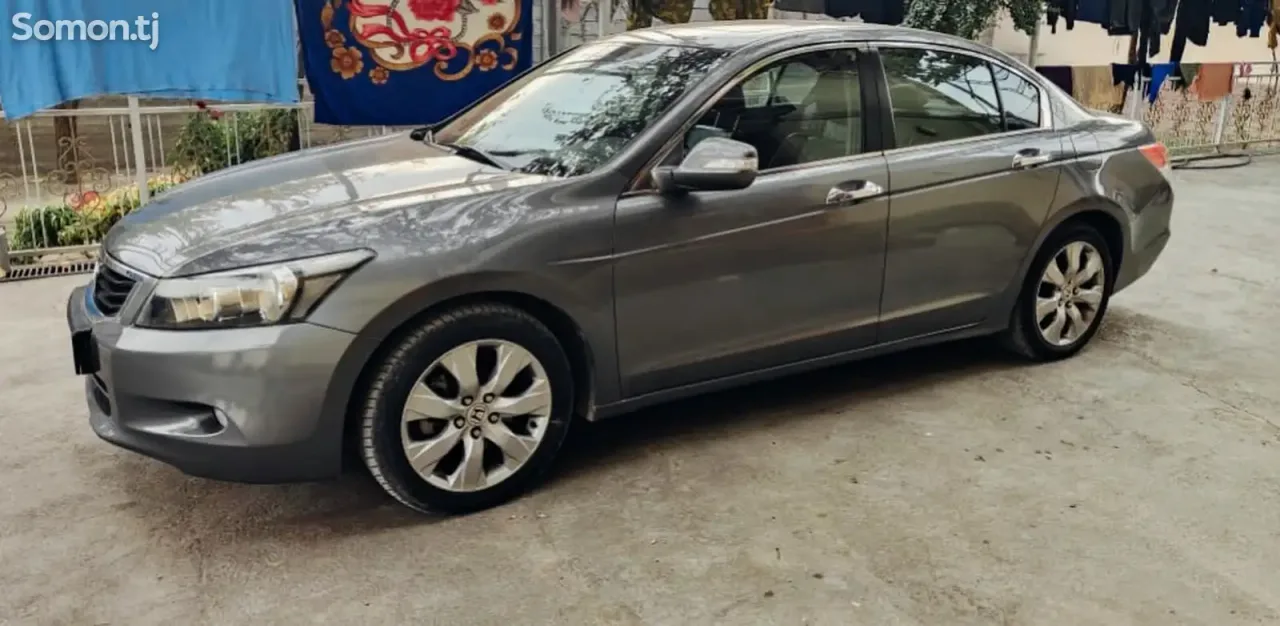 Honda Accord 2010 · 3.5 AT
