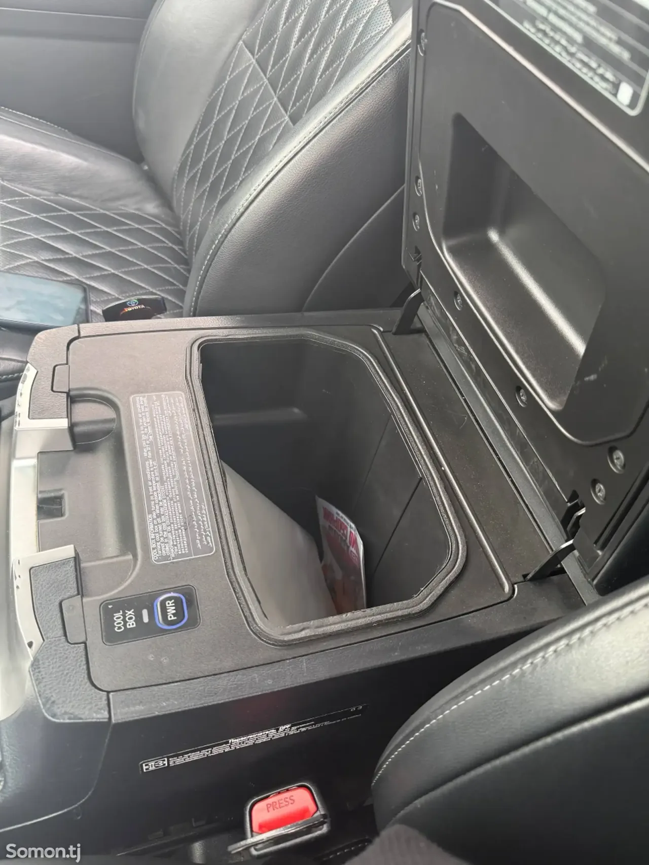 Toyota Land Cruiser 2018 · 4.5 AT