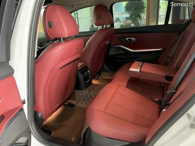 BMW i3 2025 · AT