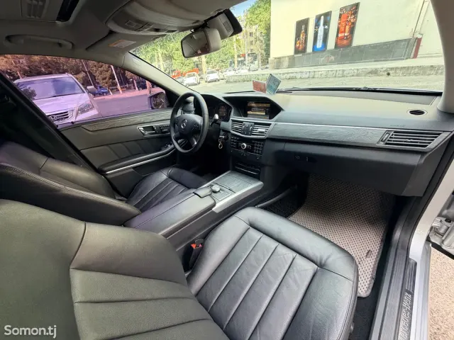 Mercedes-Benz E class 2010 · 3.0 AT