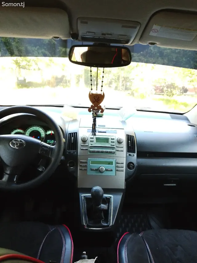 Toyota Verso 2006 · 1.8 AT