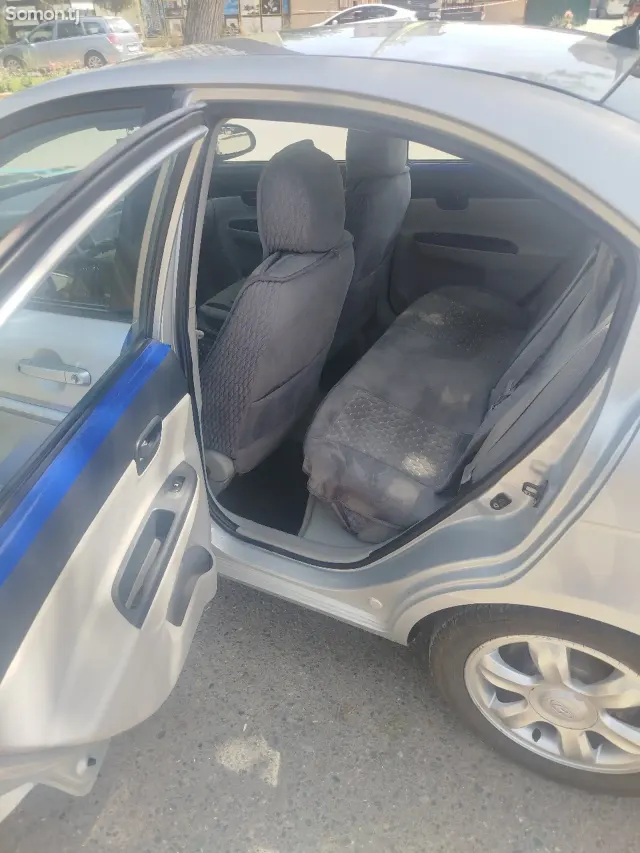 Hyundai Accent 2007 · 1.6 AT