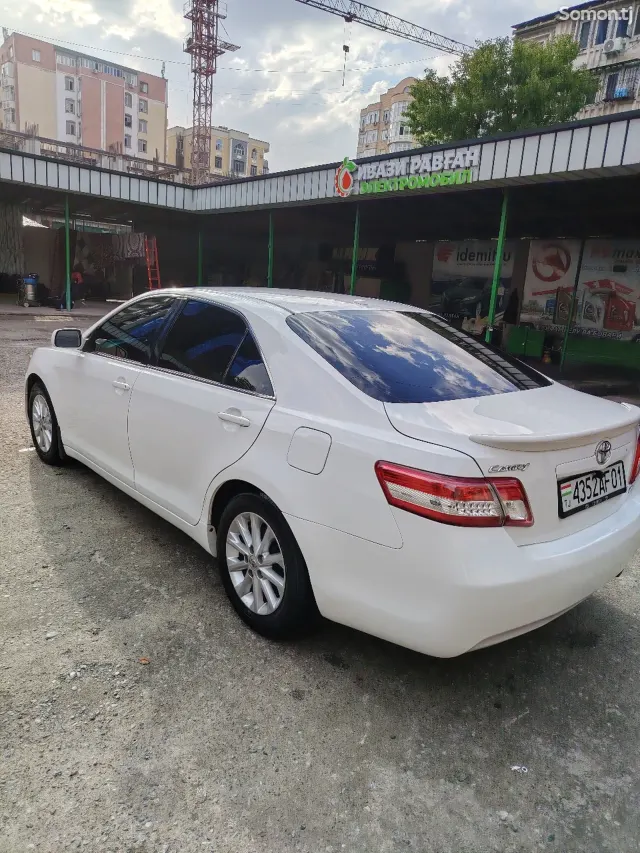Toyota Camry 2011 · 2.5 AT
