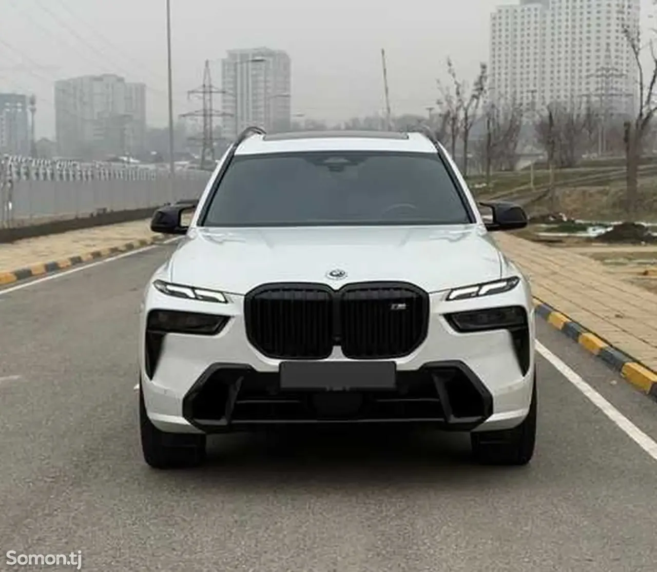 BMW X7 2023 · 4.4 AT