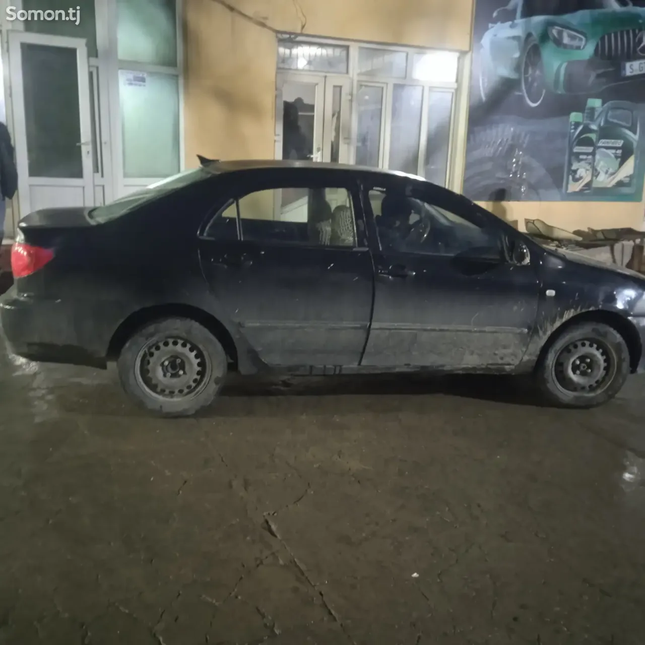 Toyota Corolla 2004 · 1.4 MT