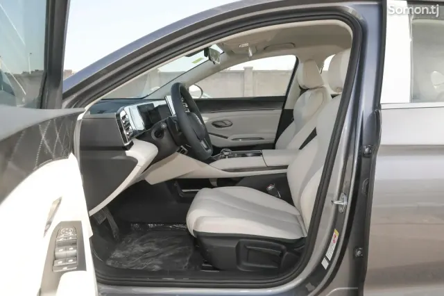 BYD Qin Plus 2025 · AT
