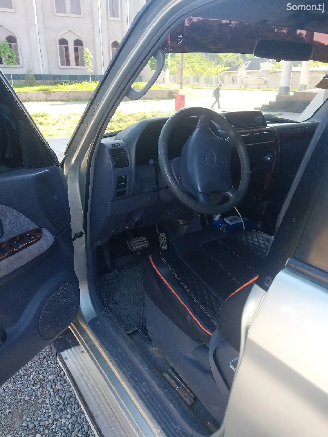 Toyota Land Cruiser Prado 2002 · 2.7 AT