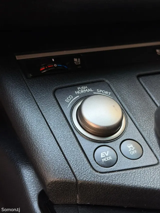 Lexus ES series 2014 · 3.0 AT