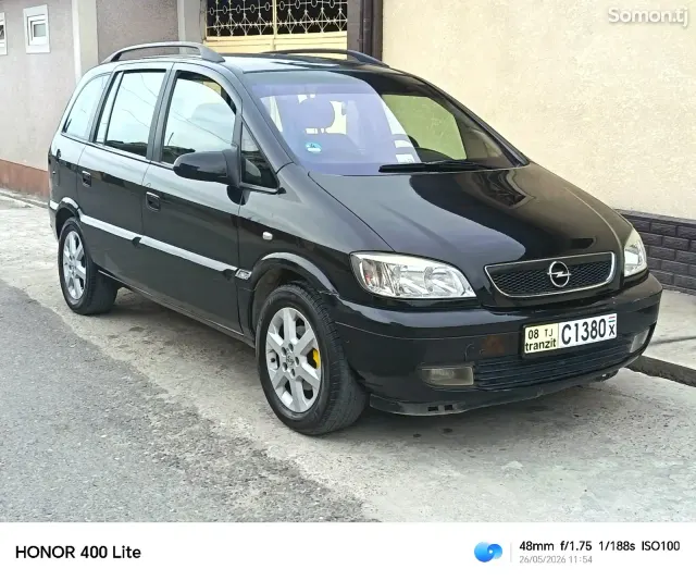 Opel Zafira 2004 · 2.2 AT