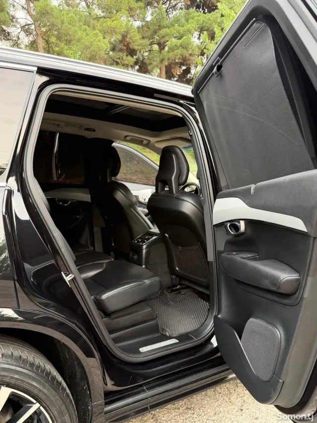 Volvo XC90 2023 · 2.4 AT