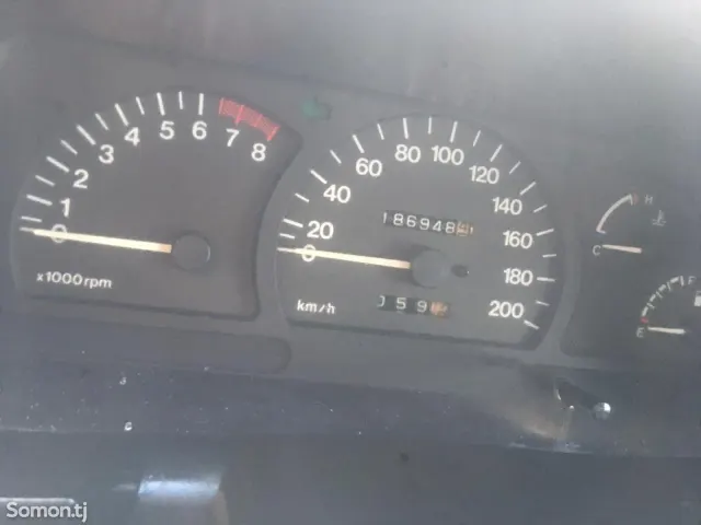 Daewoo Nexia 1996 · 1.5 MT