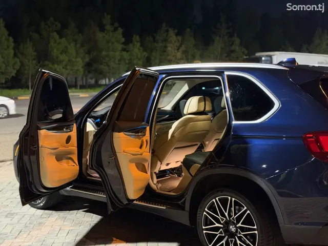 BMW X5 2014 · 3.0 AT