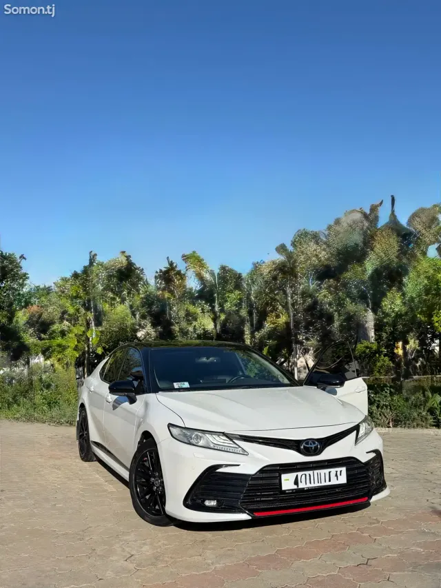 Toyota Camry 2022 · 3.5 AT