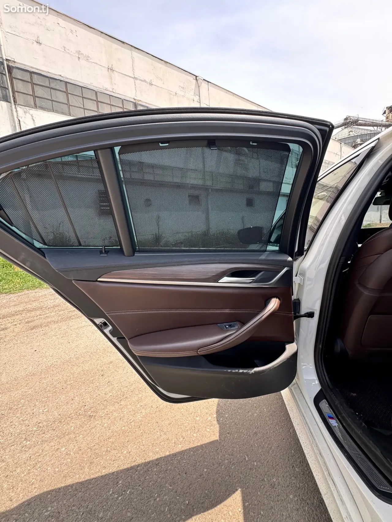 BMW 5 series 2017 · 2.0 AT