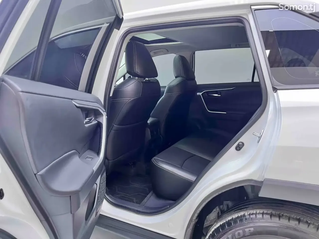 Toyota RAV 4 2024 · 2.0 AT