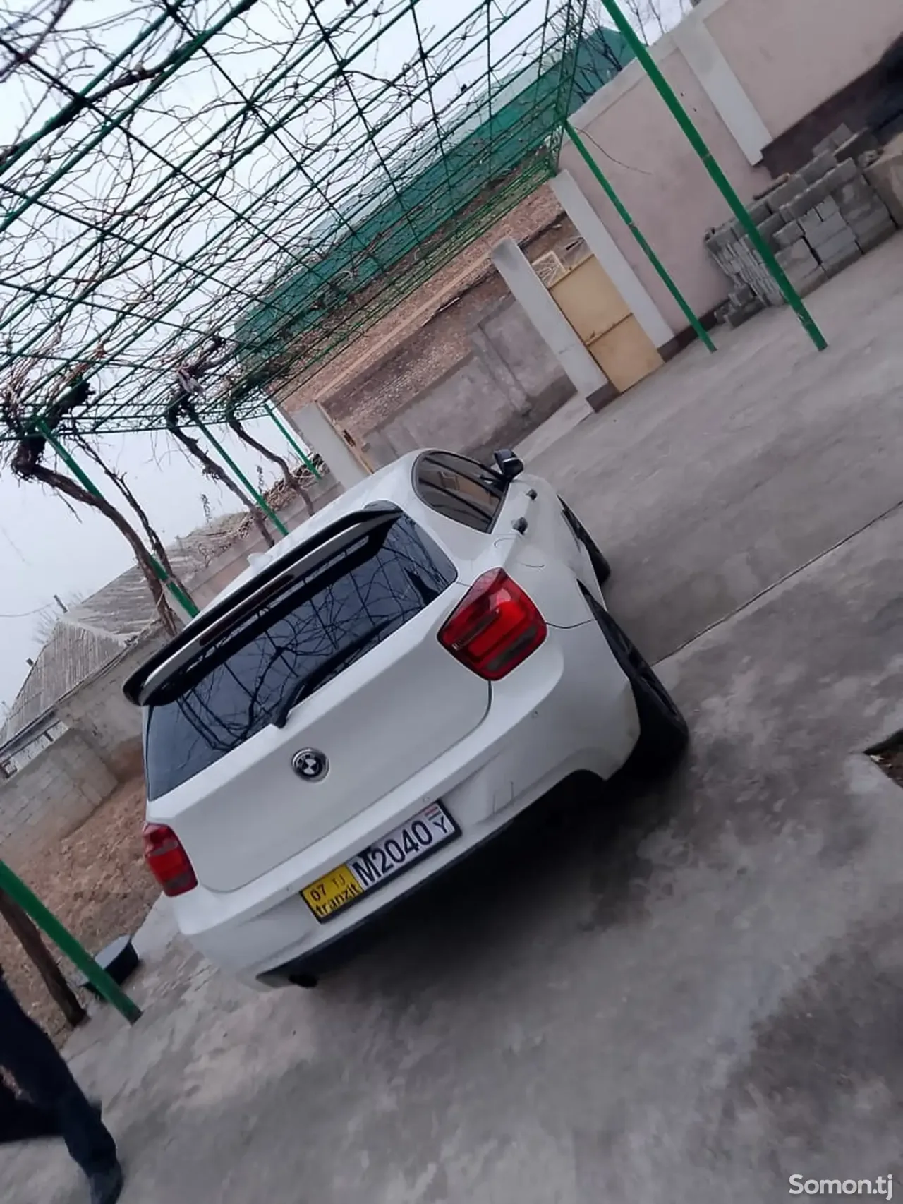 BMW 1 series 2014 · 2.0 AT