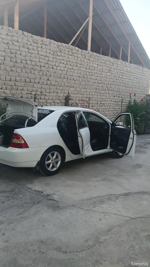 Toyota Corolla 2003 · 1.8 MT