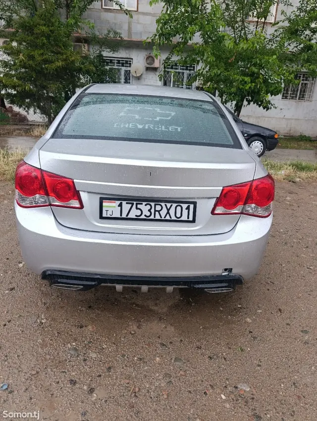 Chevrolet Cruze 2009 · 1.8 MT