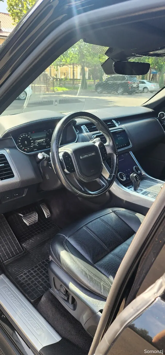 Land Rover Range Rover Sport 2019 · 4.4 AT
