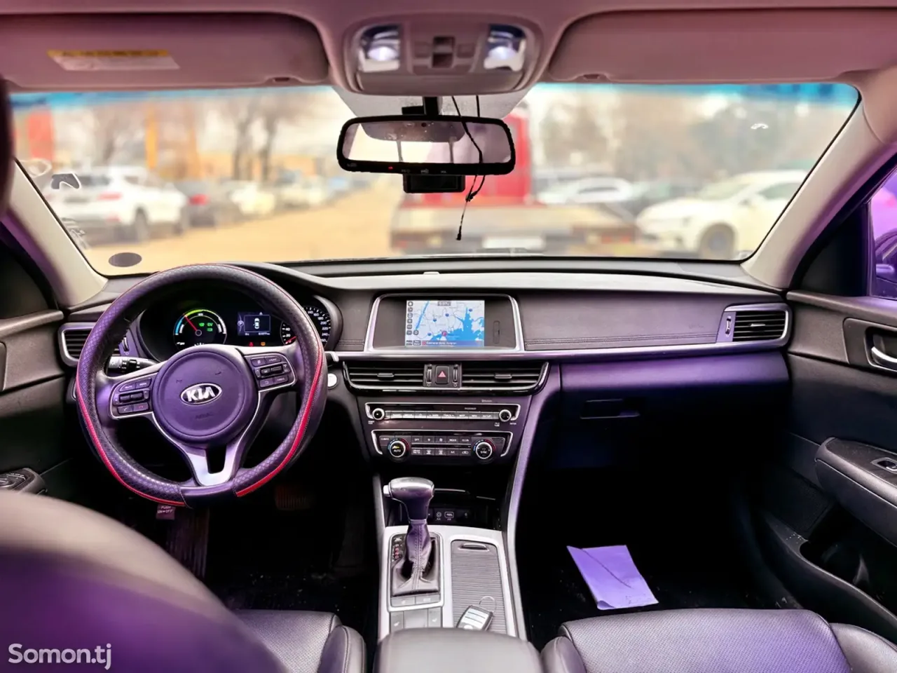 Kia K5 2018 · 2.0 AT