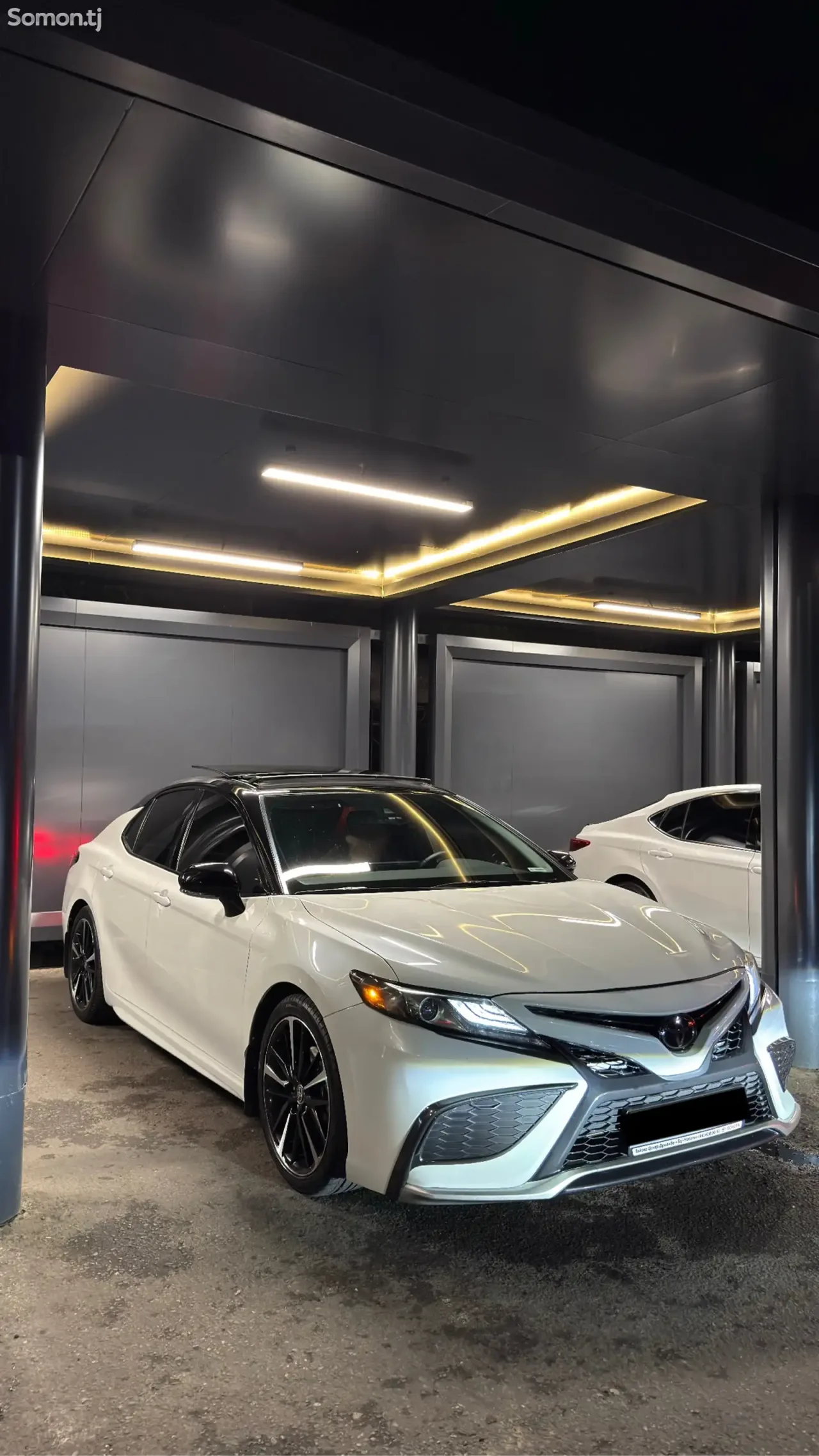 Toyota Camry 2022 · 2.5 AT