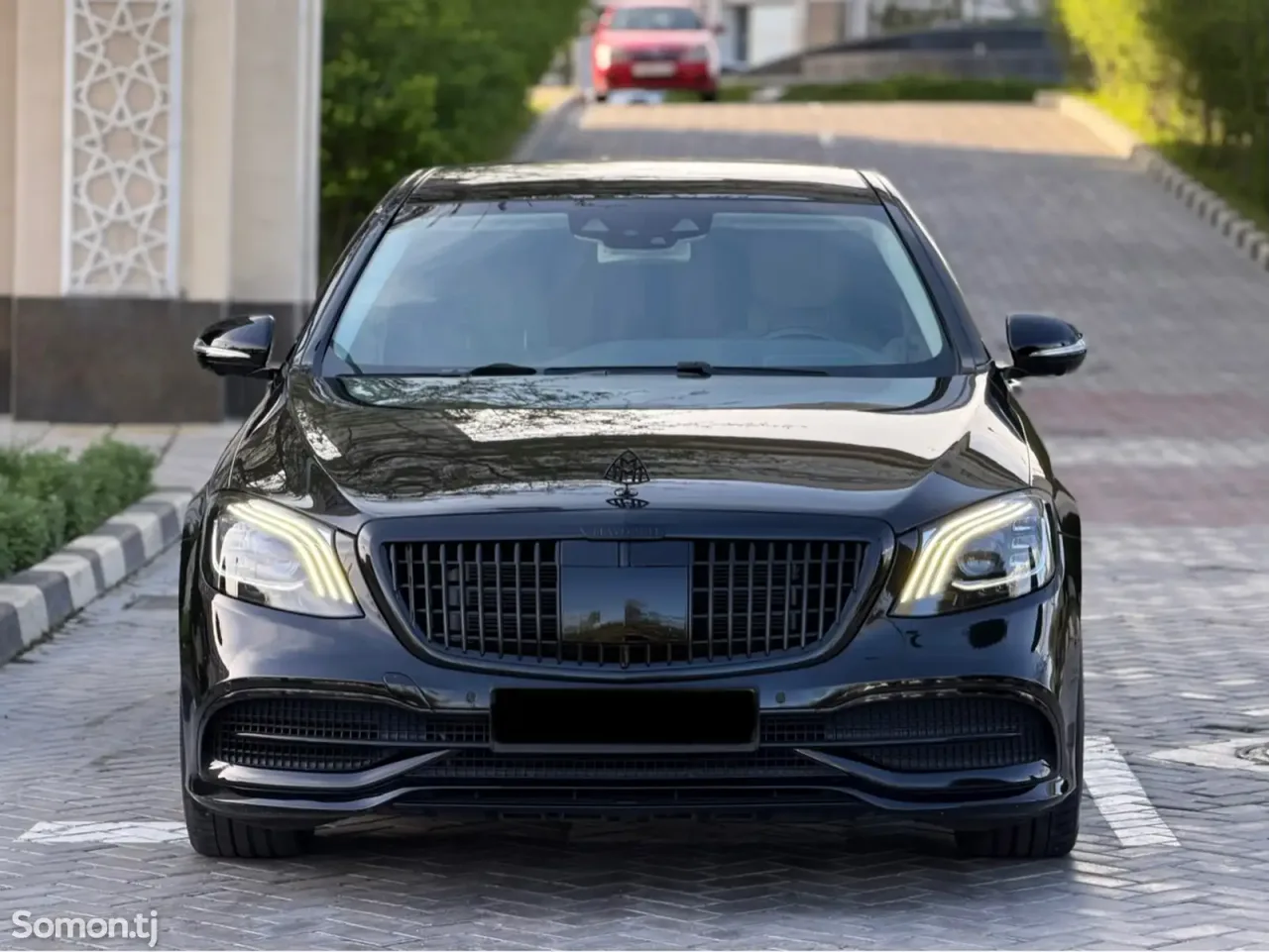 Mercedes-Benz S class 2019 · 5.6 AT