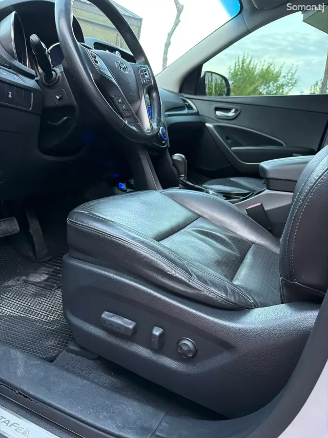 Hyundai Santa Fe 2015 · 2.0 AT