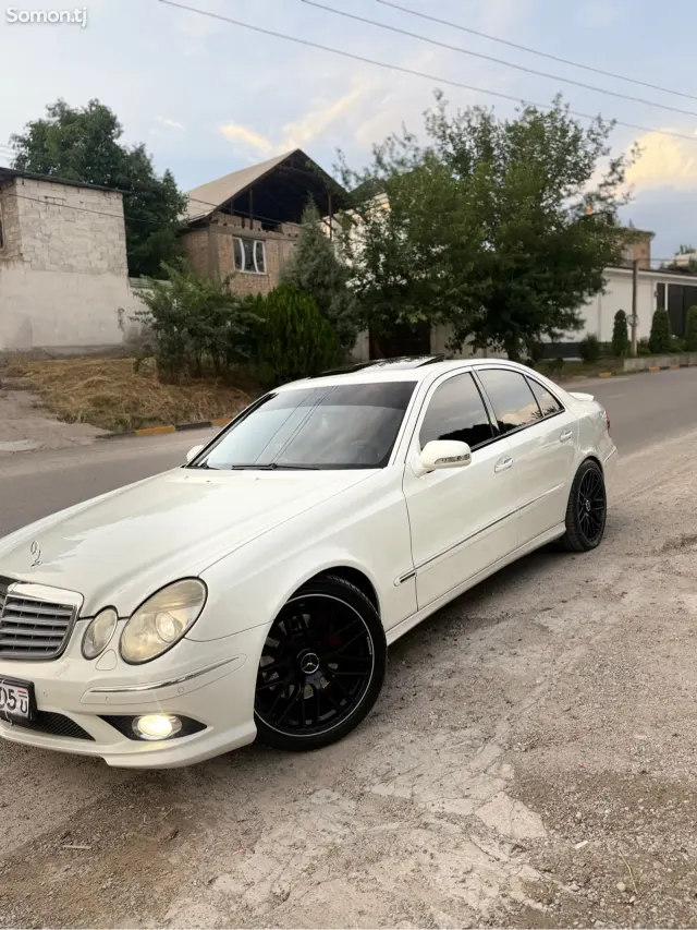 Mercedes-Benz E class 2007 · 3.5 AT