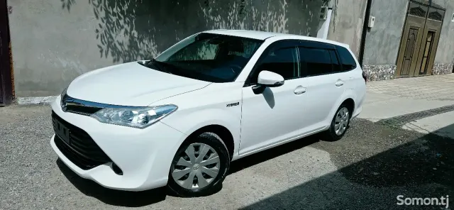 Toyota Fielder 2016 · 1.5 AT