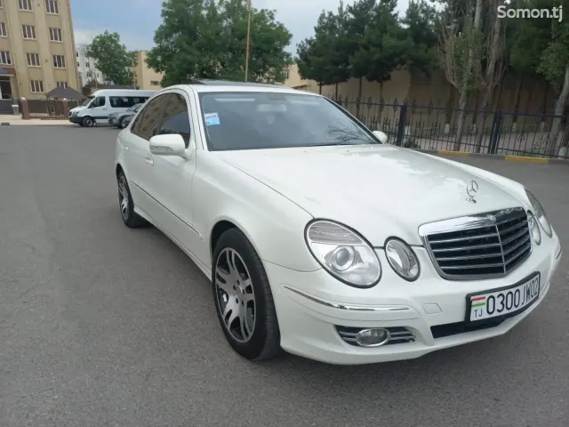 Mercedes-Benz E class 2008 · 3.5 AT