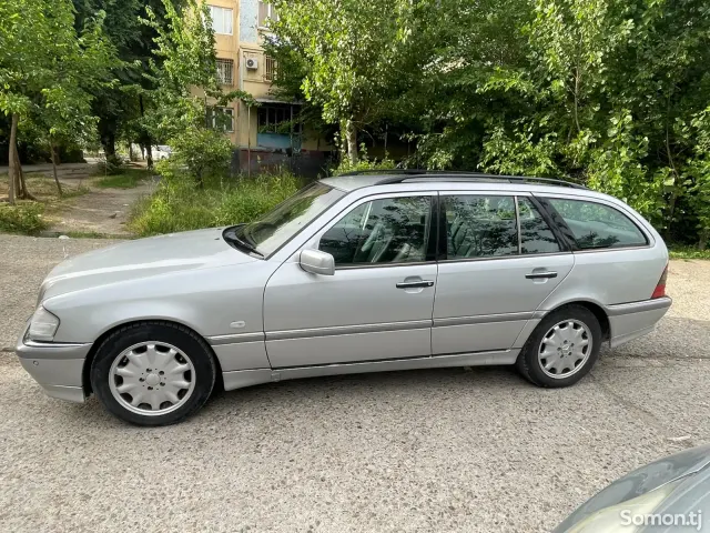 Mercedes-Benz C class 1999 · 2.8 AT